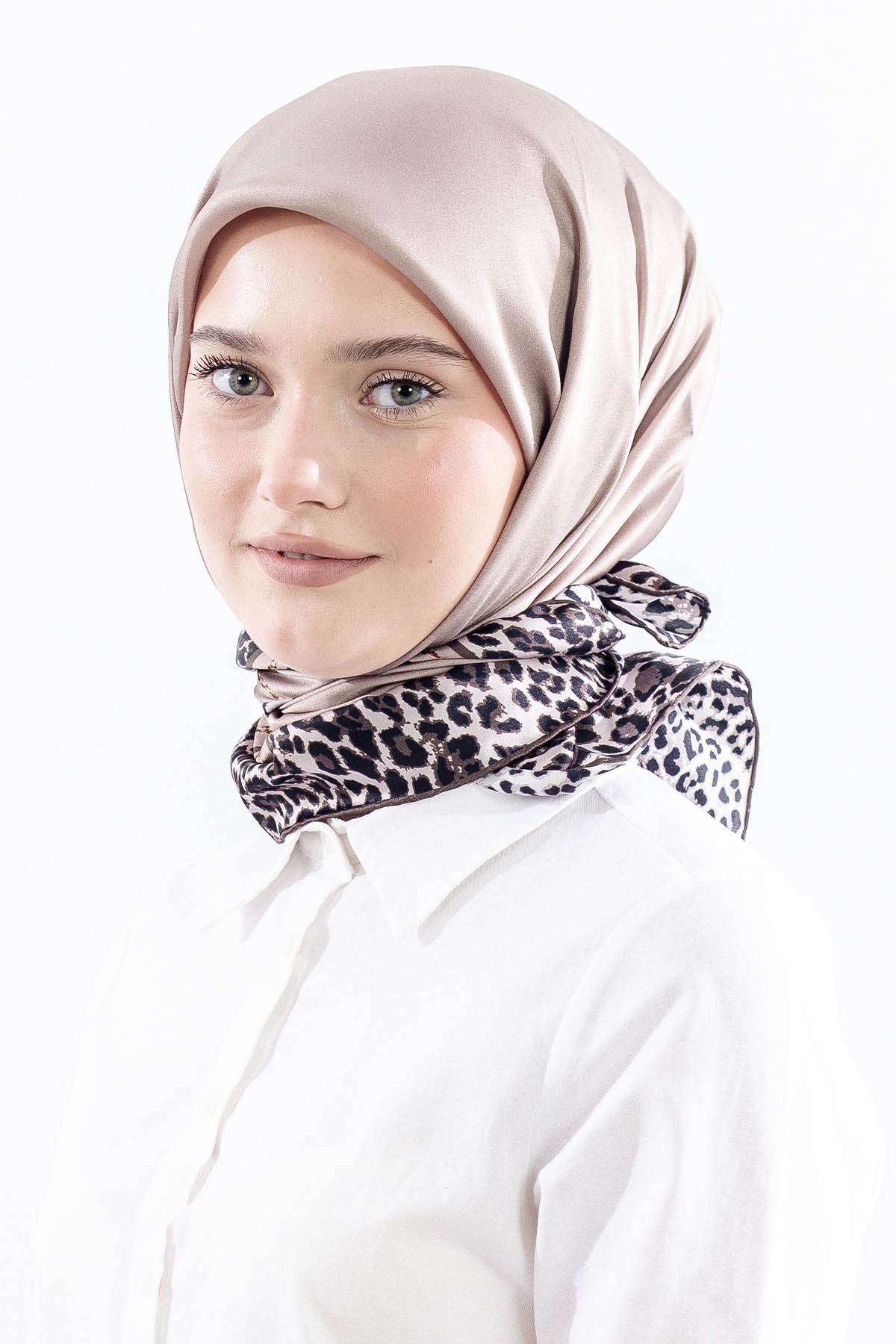 10748 İpek Eşarp Sura Kumas Kenari Leopar - Vizon - 2
