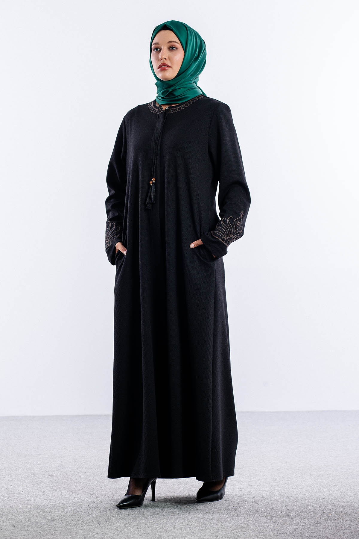 1075 Ferace 46-56 Sakine Luna Kis - Siyah - 3