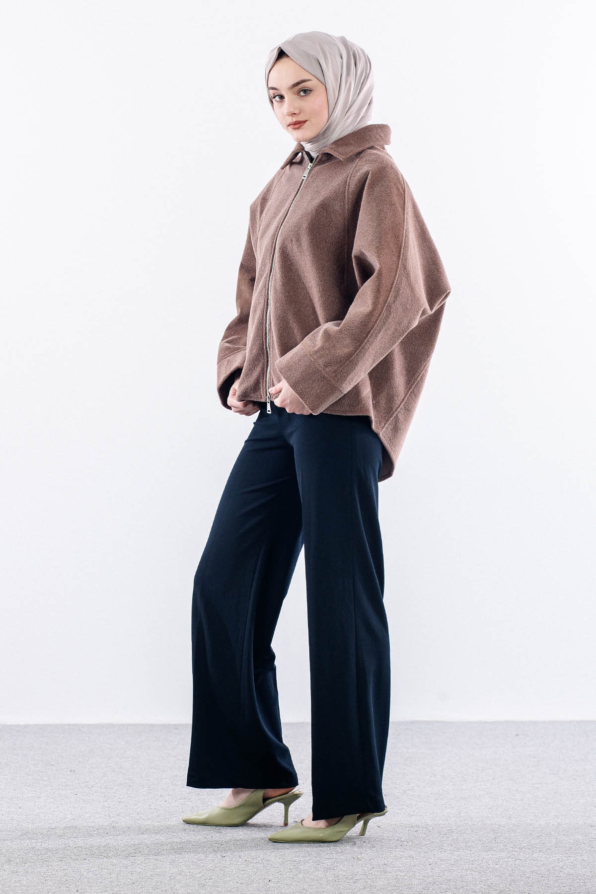 1215-00 Kisa Triko Ceket Tek - Kahve - 3