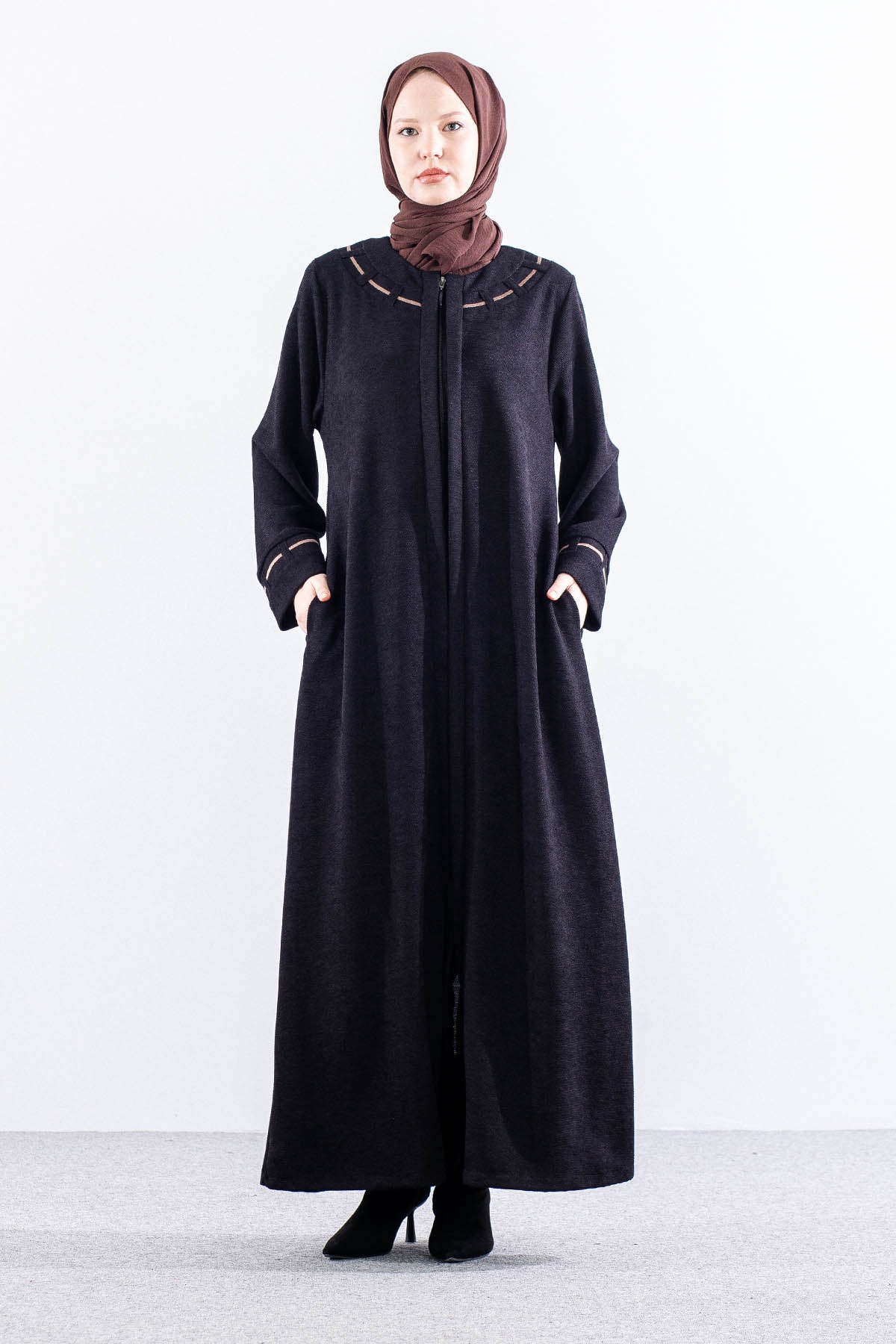 2264 Ferace 46-56 Sonil Birit Detay - Siyah_tas - 1