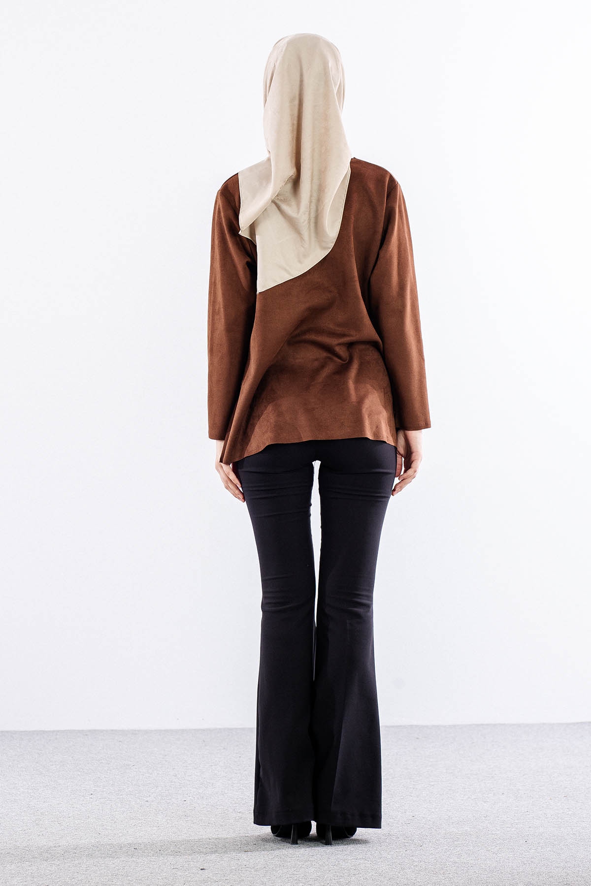 2470 Süet Bluz 44-50 - Kahve - 4