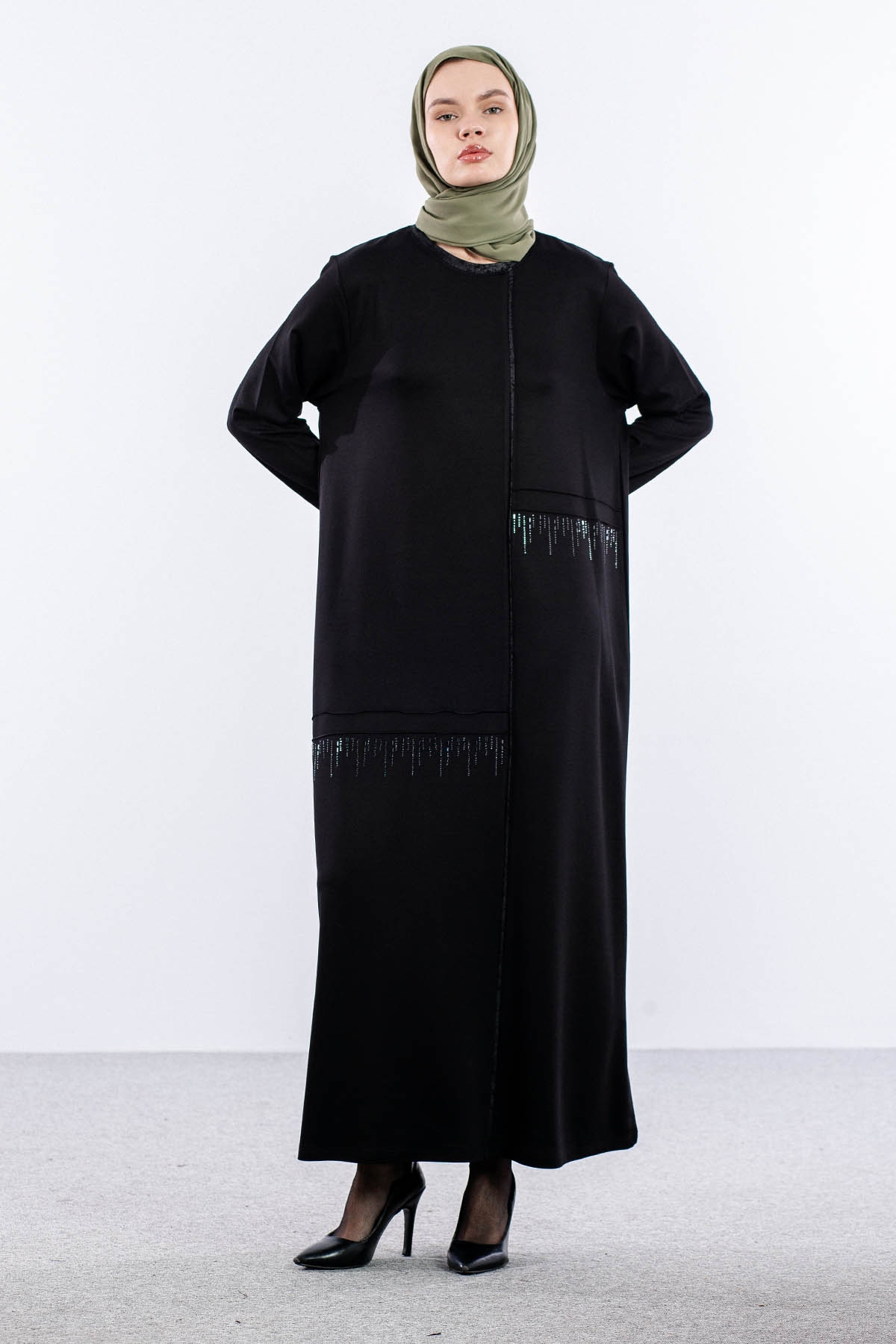 25112 Elbise 44-46-48 On Ve Yan Tas Detay - Siyah - 1