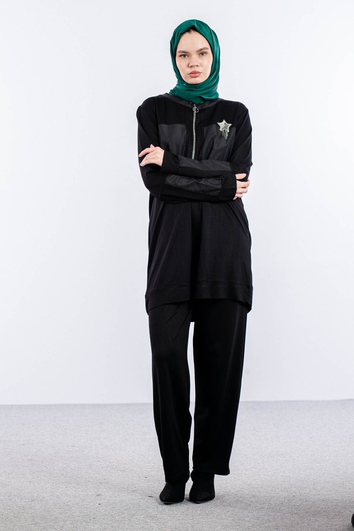 25208 Takim 44-46 Yildiz - Siyah - 1