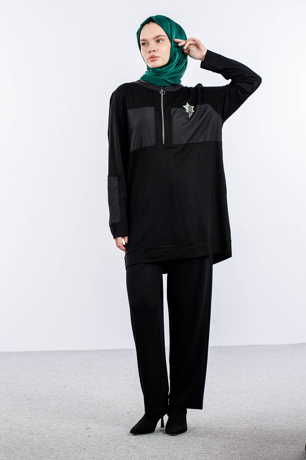 25208 Takim 44-46 Yildiz - Siyah - 3