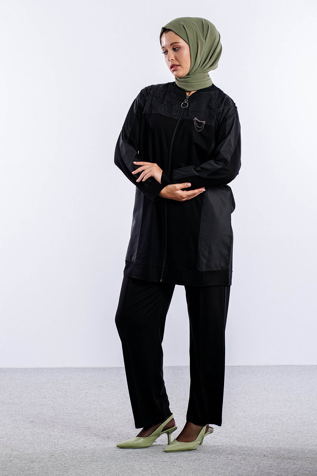 25220 Takim 44-46 Ferm Parasut - Siyah - 3