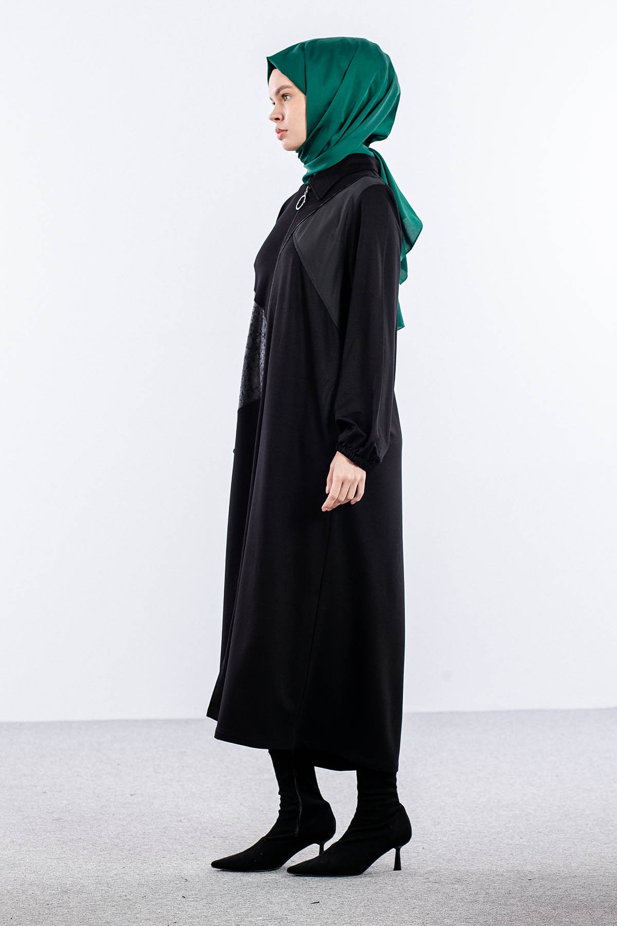 25249 Kap 44-46-48 Yakali - Siyah - 3