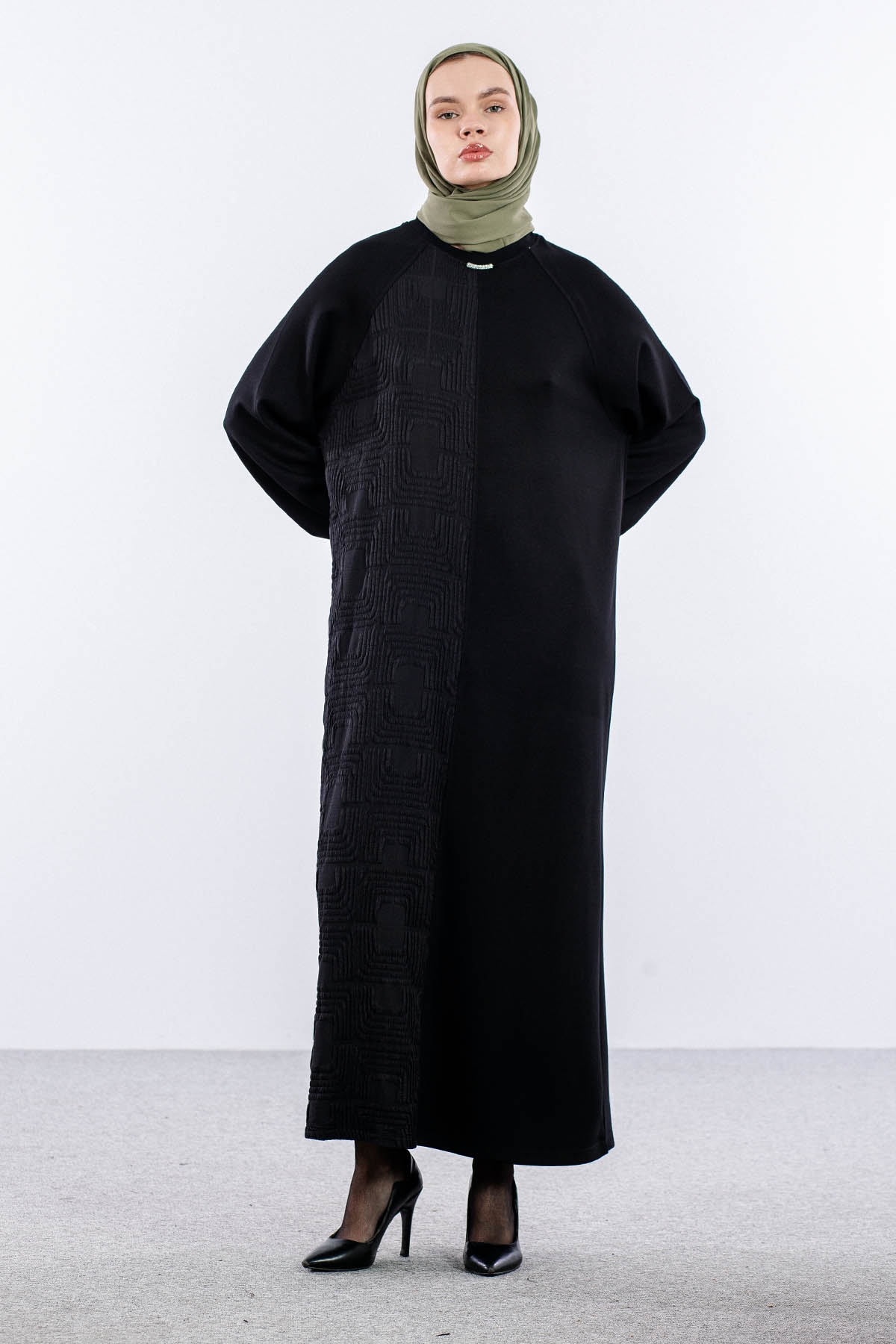 25295 Elbise 44-46-48 Boydan Kapitone - Siyah - 1