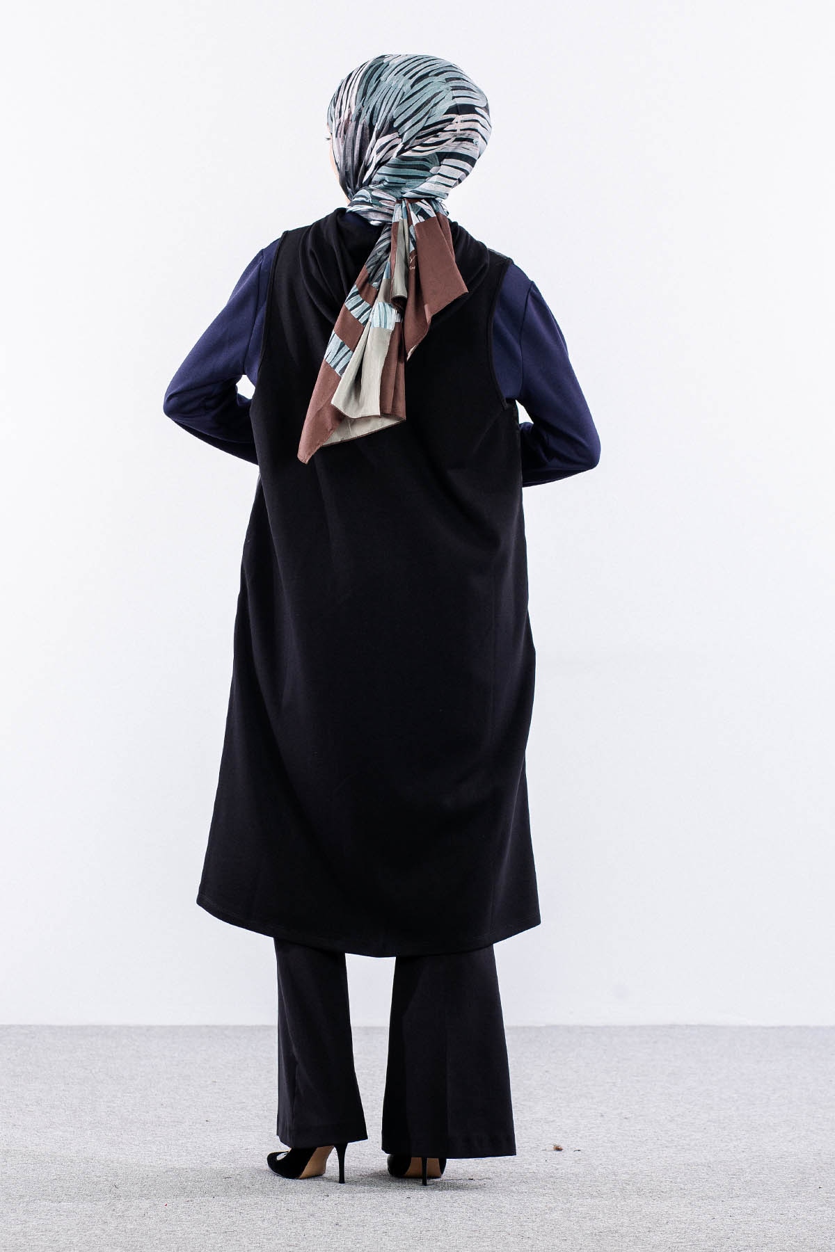 25307 Kapione Yelek 44-46-48 - Siyah - 4