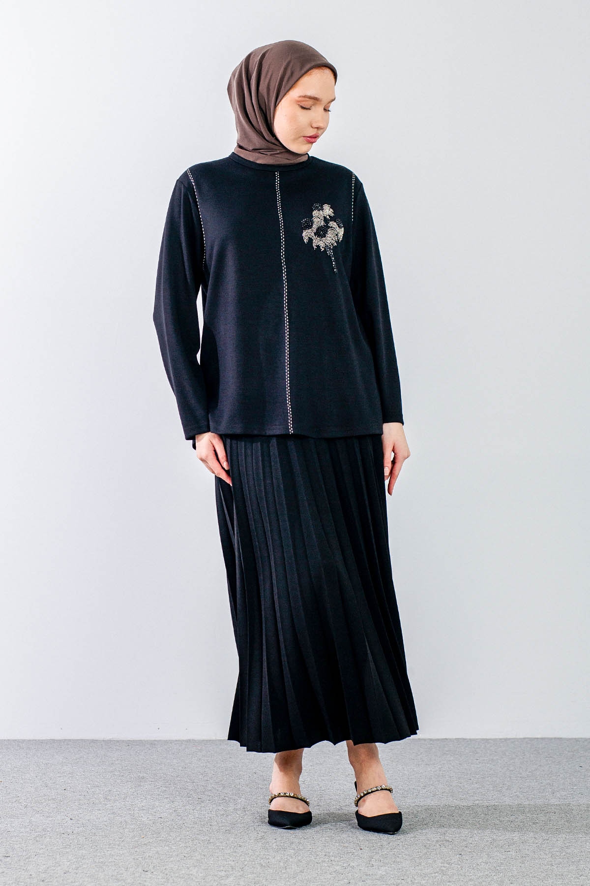 305 E.takim 40-46 Gul Islemeli - Siyah - 2