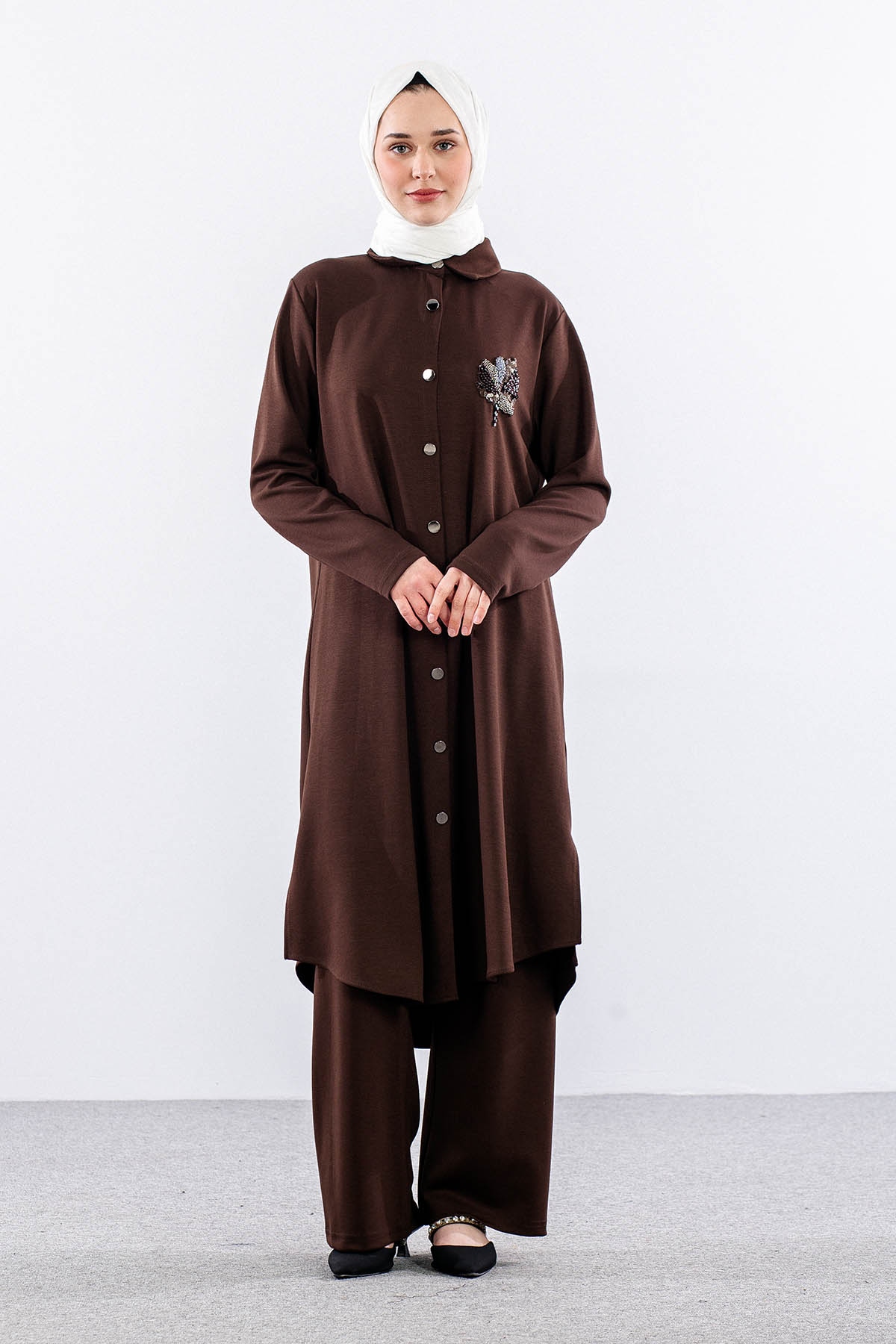 330 Takim 38-44 Tasli - Kahve - 1