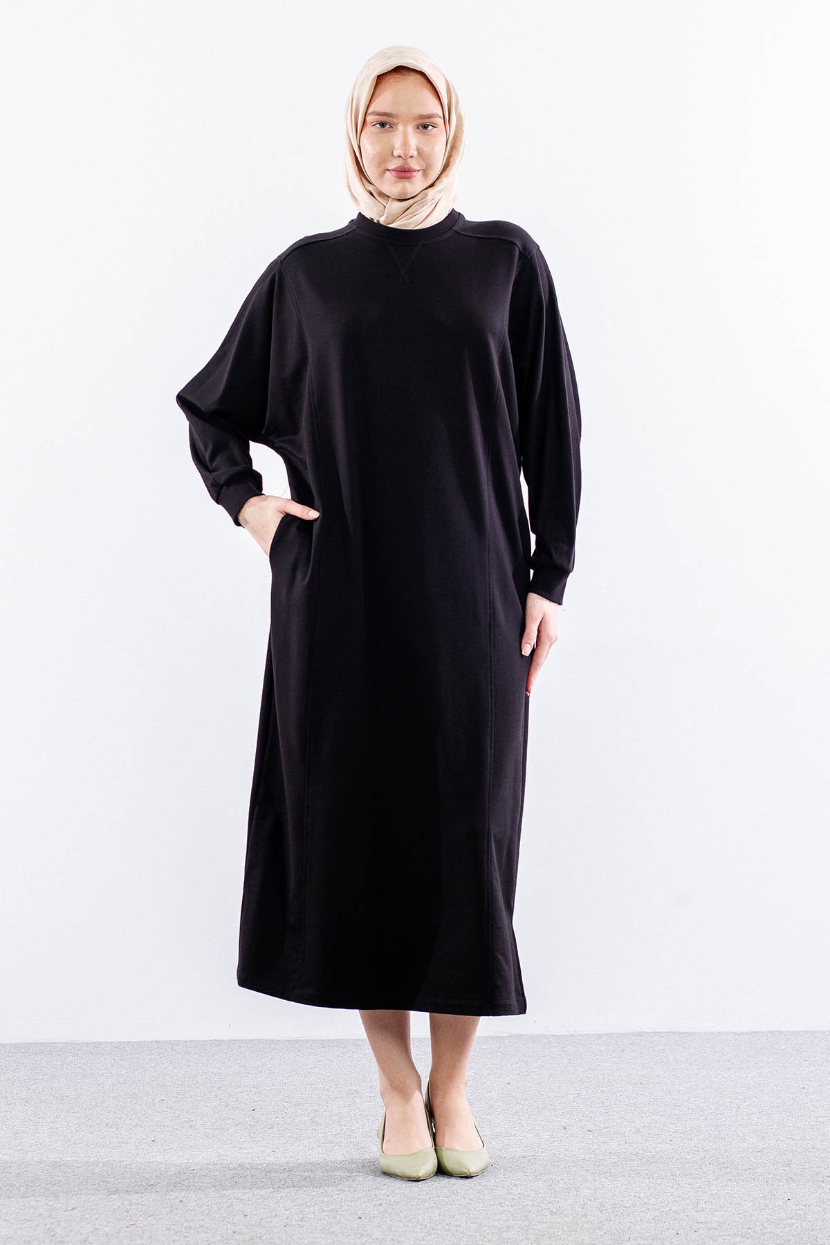 35335 Elbise Tek Yarasa Kol - Siyah - 1