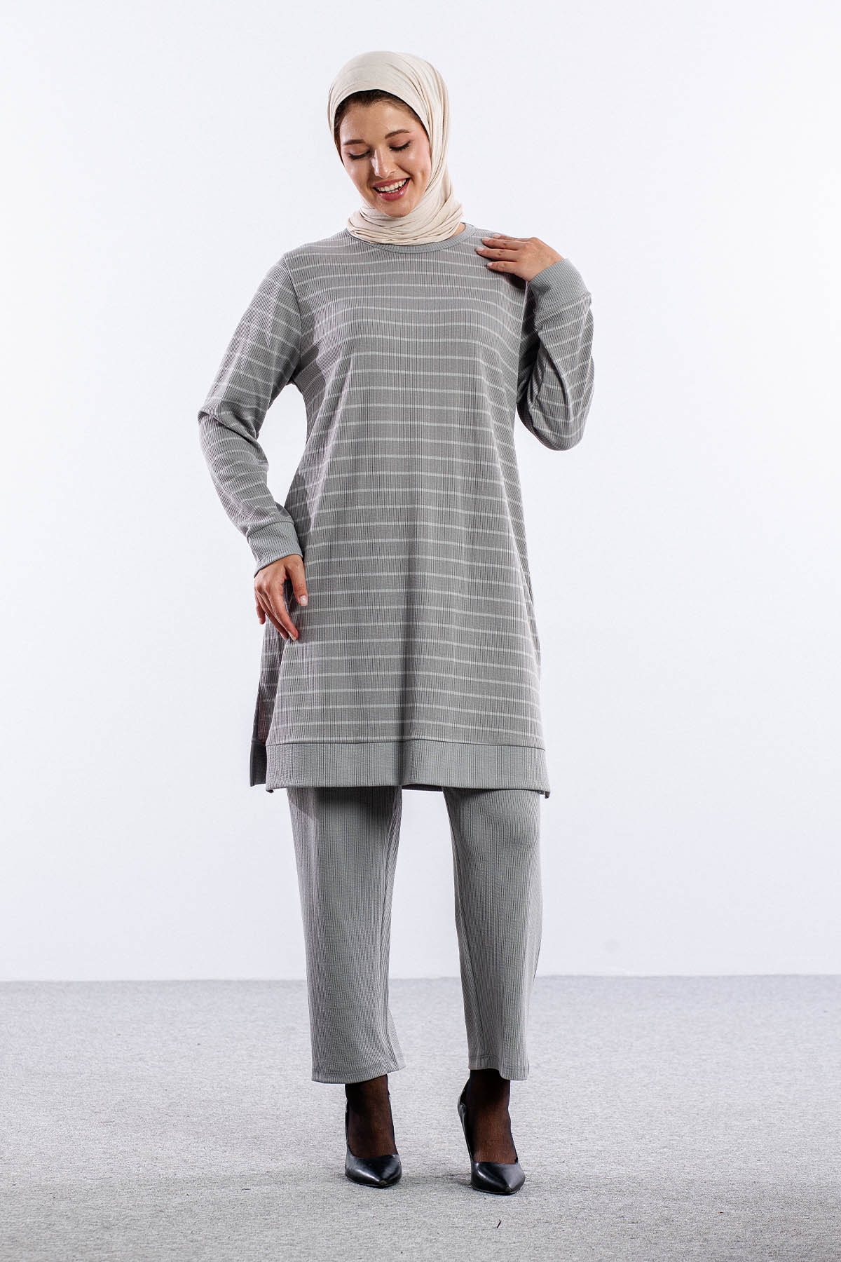 8444 Takim 44-50 - Gri - 1