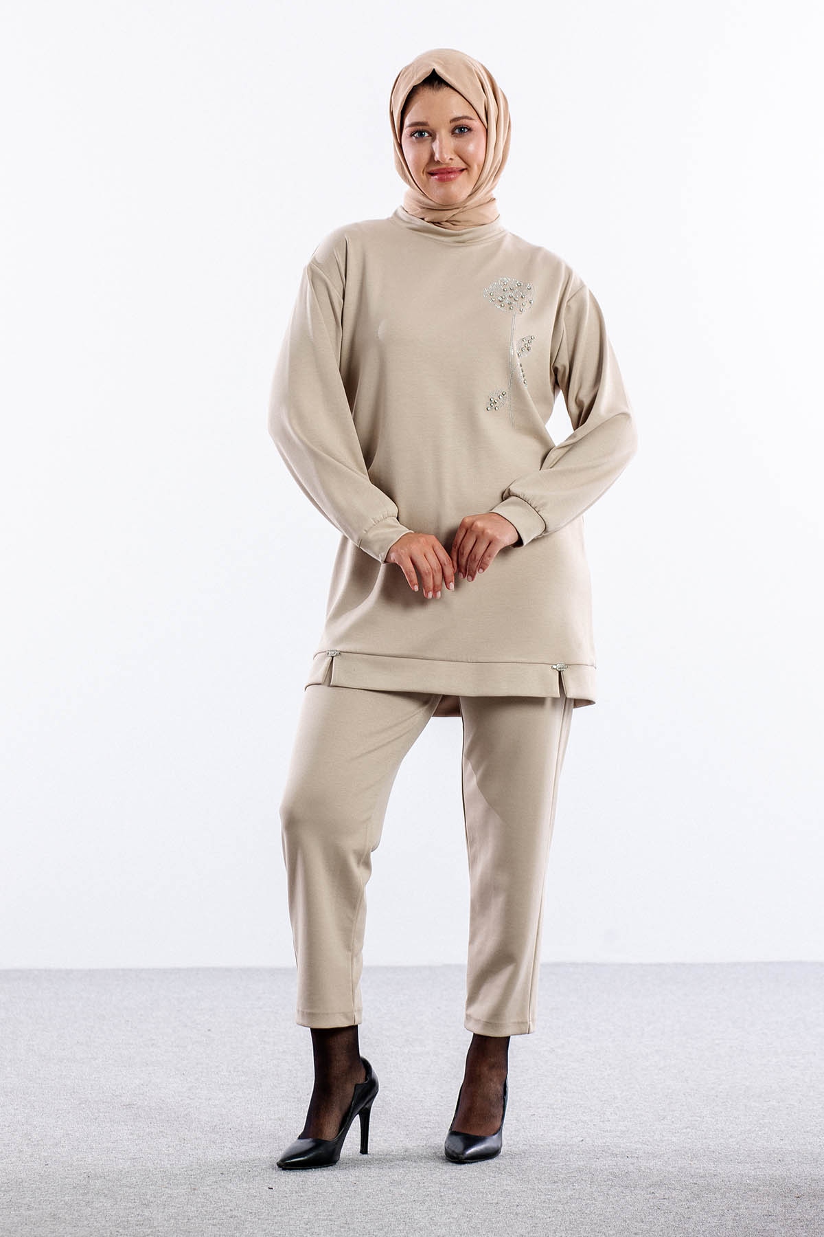 8660 Takim 38-46 Omuzda Gul Desen Tas - Tas - 1