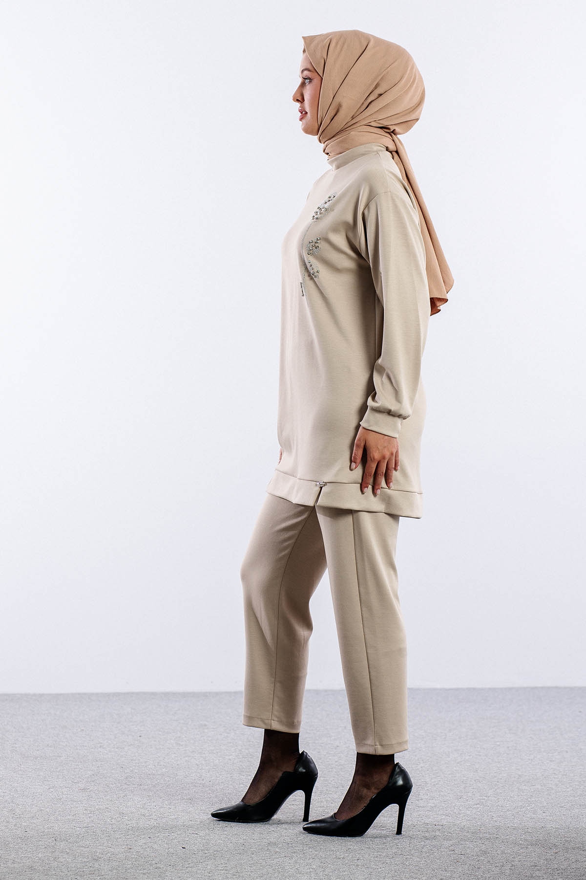 8660 Takim 38-46 Omuzda Gul Desen Tas - Tas - 4