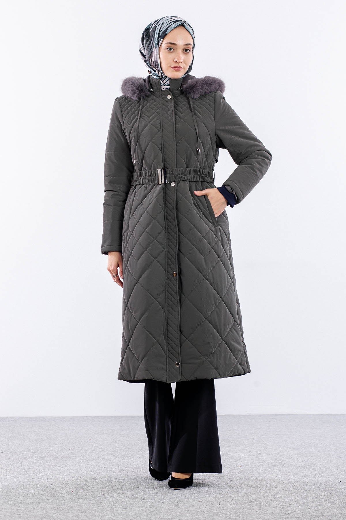 9155 Kapitone Kaban 40-48 - Antrasit - 2