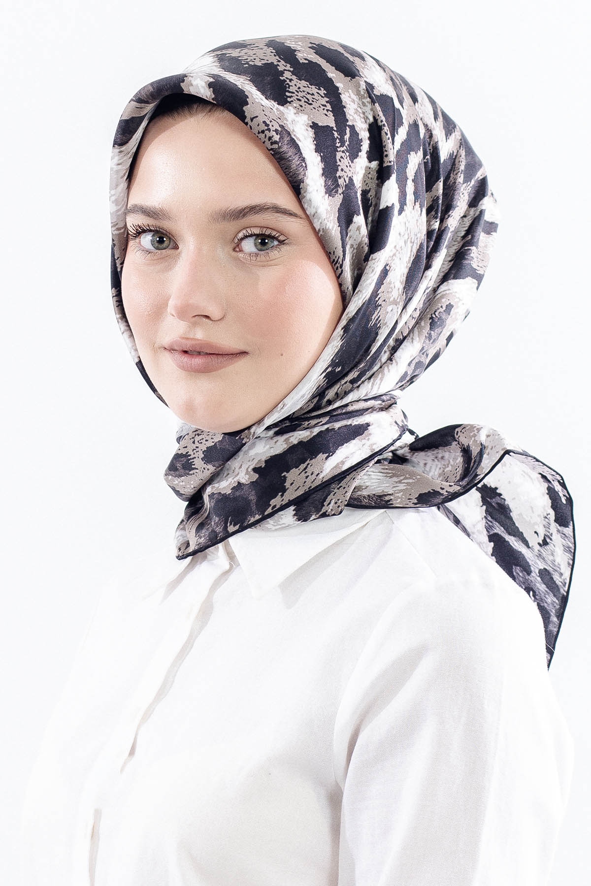 Dg11465 İpek Eşarp Tvil Kumas Leopar Desen - Siyah_gri - 2