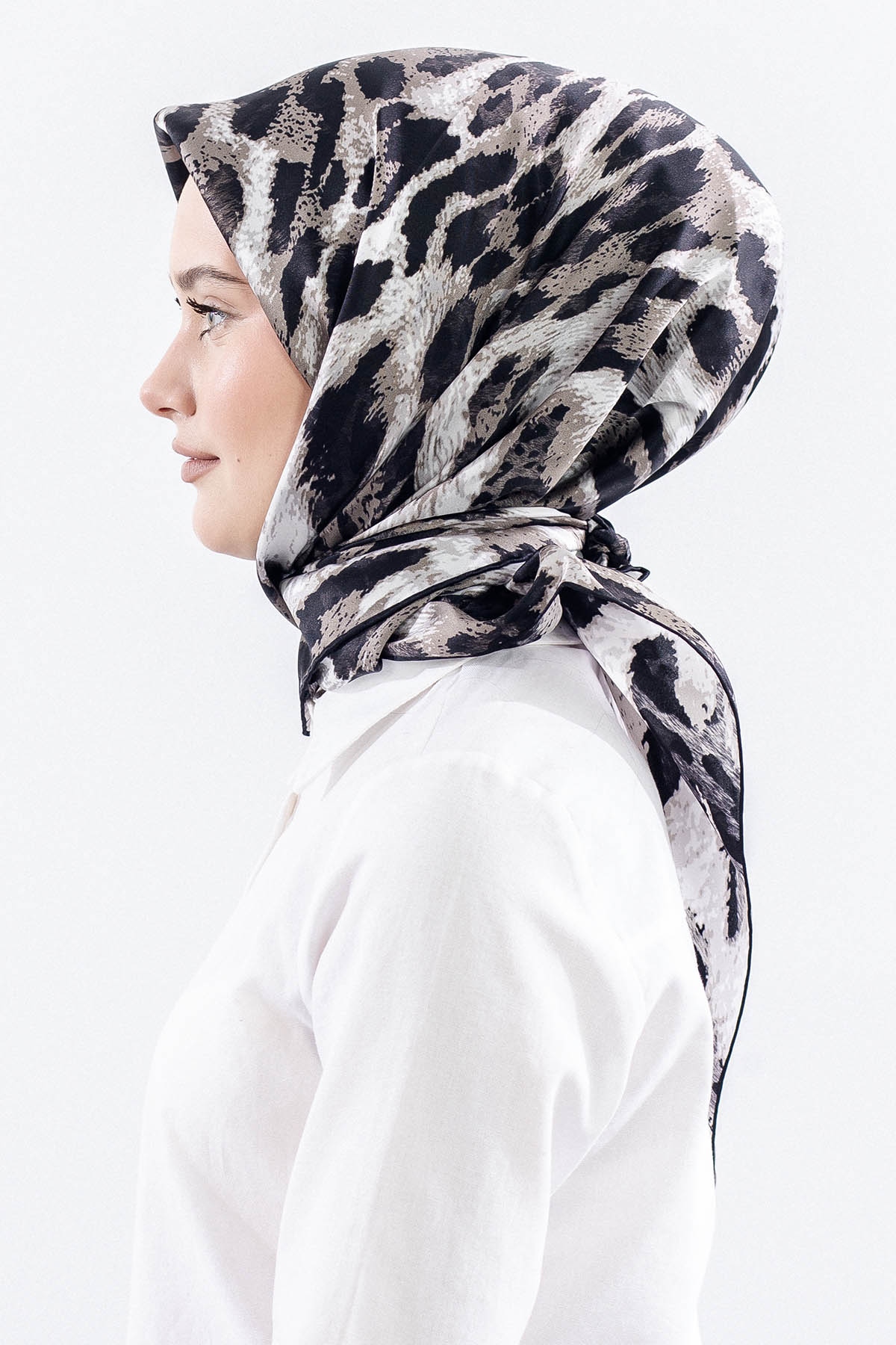 Dg11465 İpek Eşarp Tvil Kumas Leopar Desen - Siyah_gri - 3