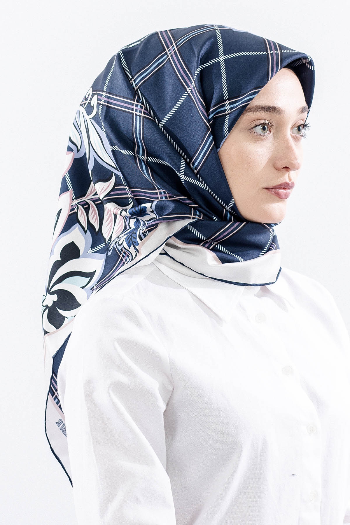 Dg14815 İpek Eşarp Kare Yaprak Tvil Kumas - Lacivert_tas - 2