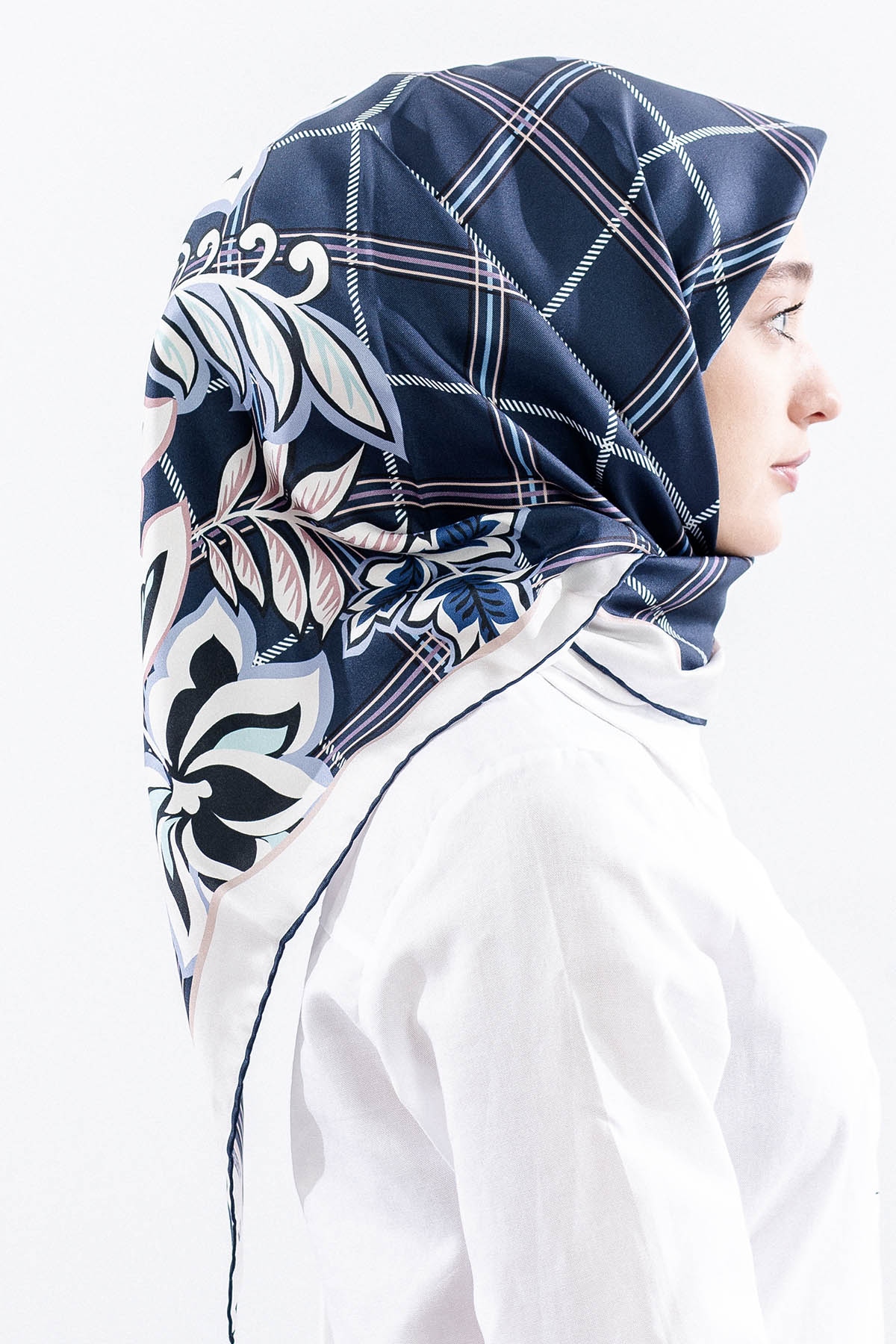 Dg14815 İpek Eşarp Kare Yaprak Tvil Kumas - Lacivert_tas - 3