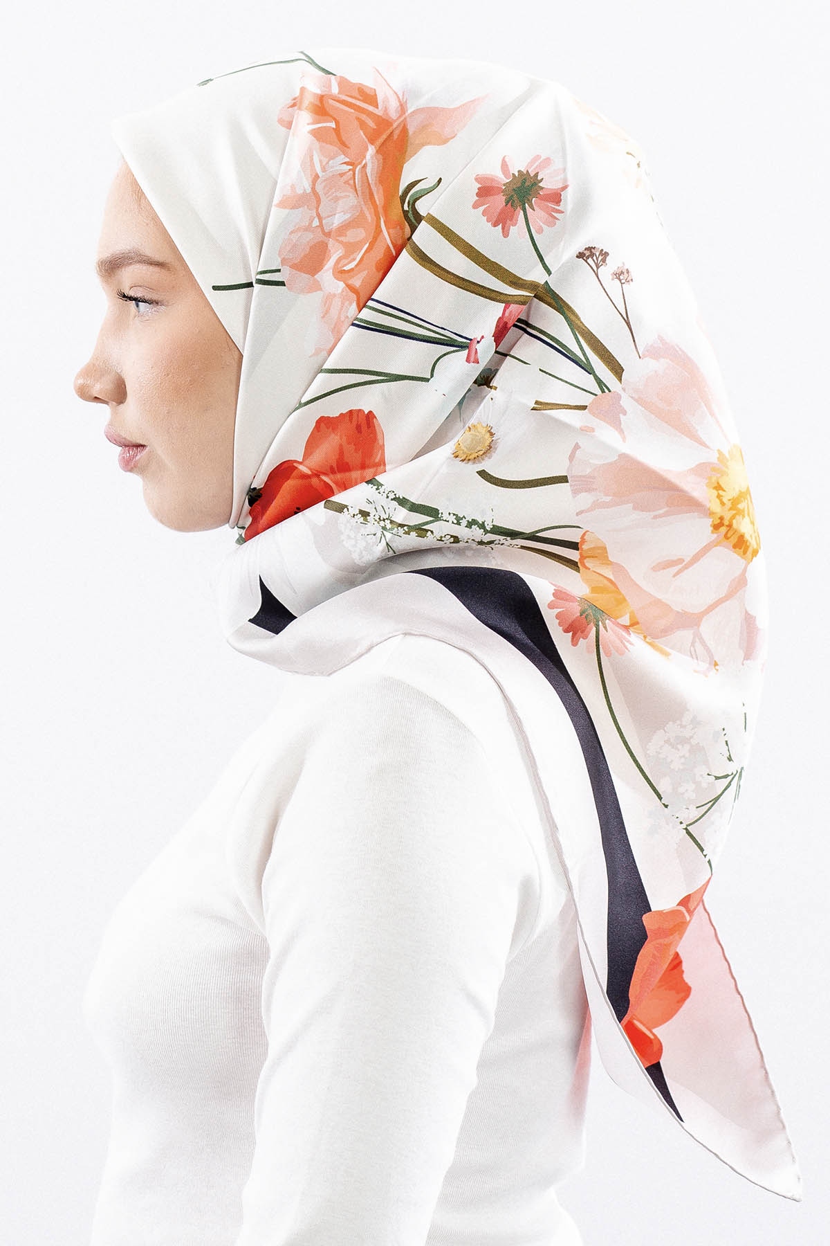 Dg14821 İpek Eşarp Nilufer Tvil Kumas - Siyah_ekru - 3