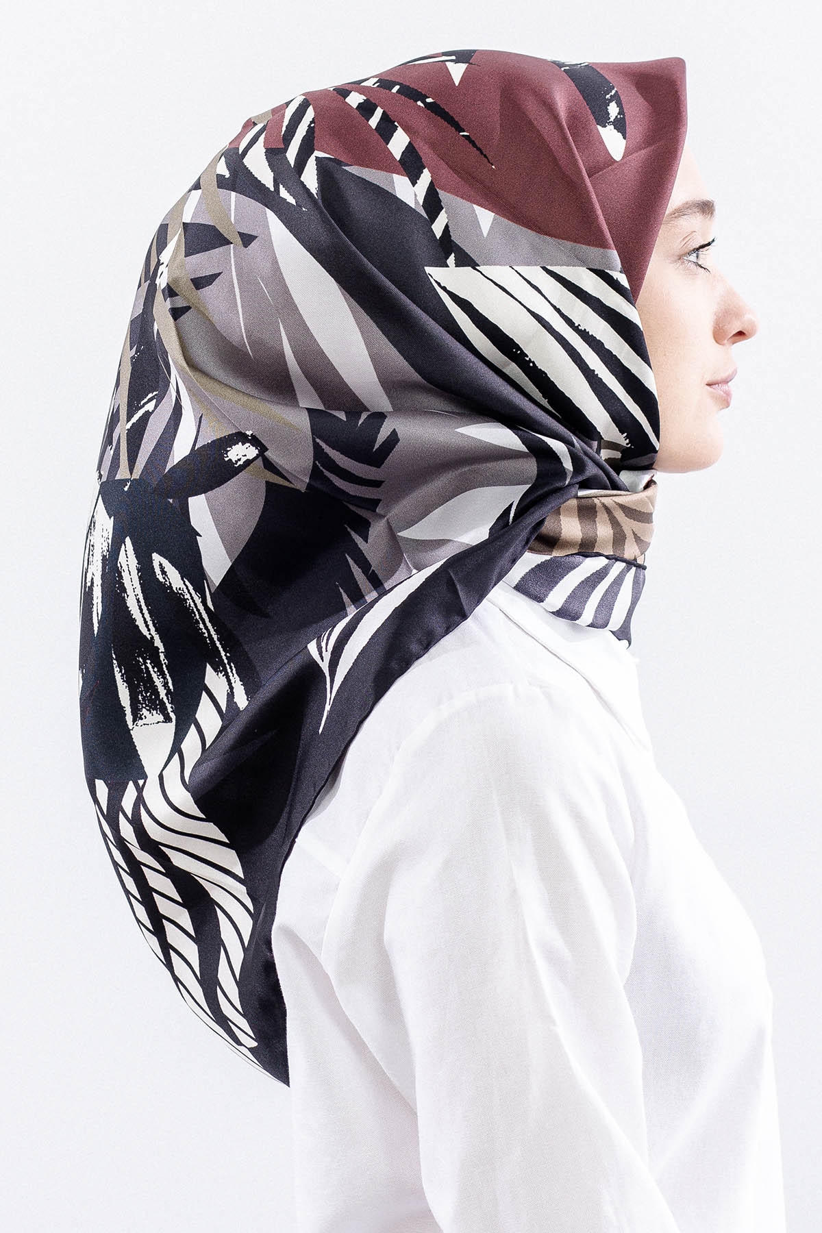 Dg14825 İpek Eşarp Palmiye Desen Tvil Kumas - Siyah - 3