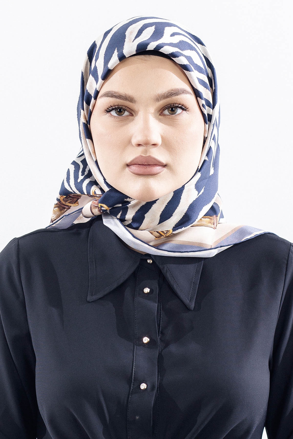 Dg14827 İpek Eşarp Tvil Kumas Zincir Zebra Desen - Lacivert - 1