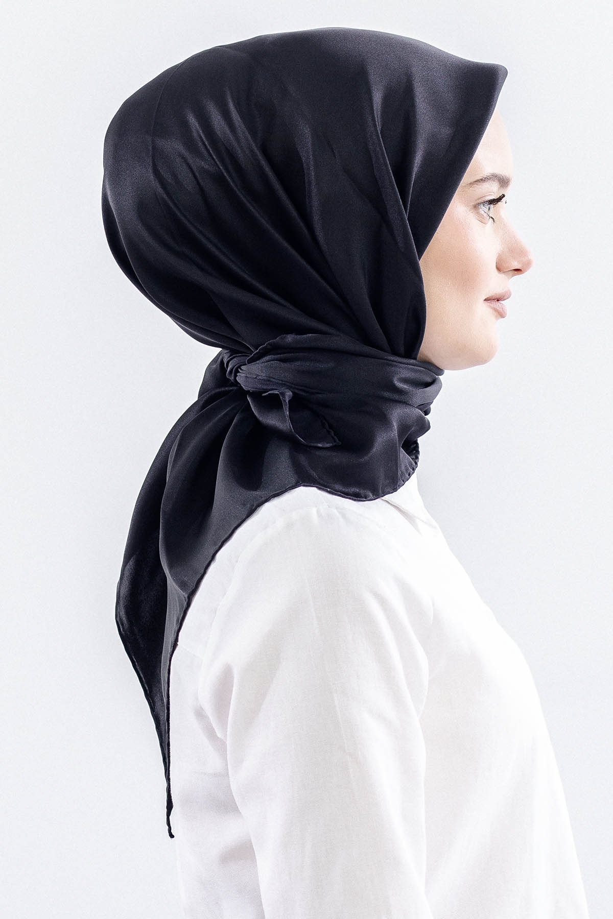 Sade İpek Eşarp 90*90 Sura Kumas - Siyah - 3